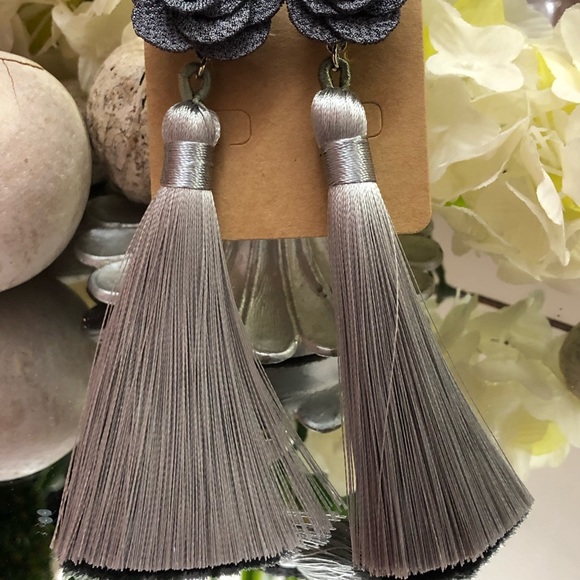 Earring bundle - Picture 9 of 10